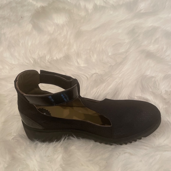 Fly London dress shoes black size 39 - Picture 2 of 4